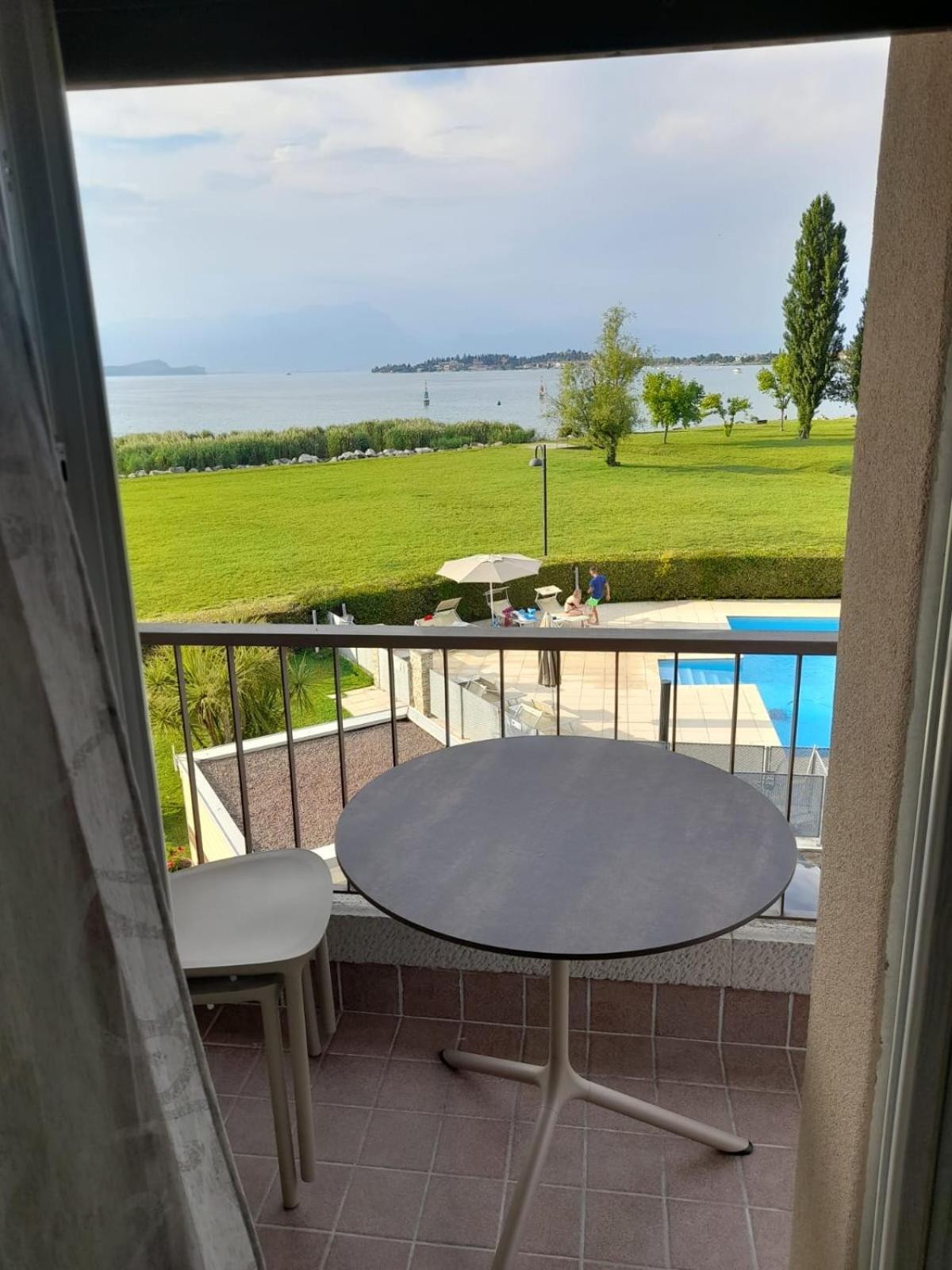 Appartamenti Residence Tulipano 西尔米奥奈 外观 照片
