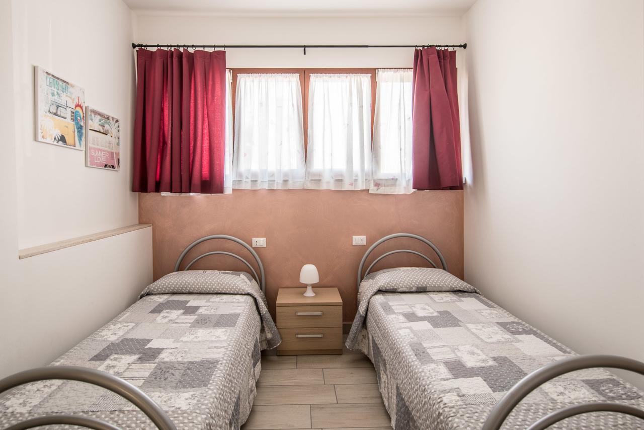 Appartamenti Residence Tulipano 西尔米奥奈 外观 照片
