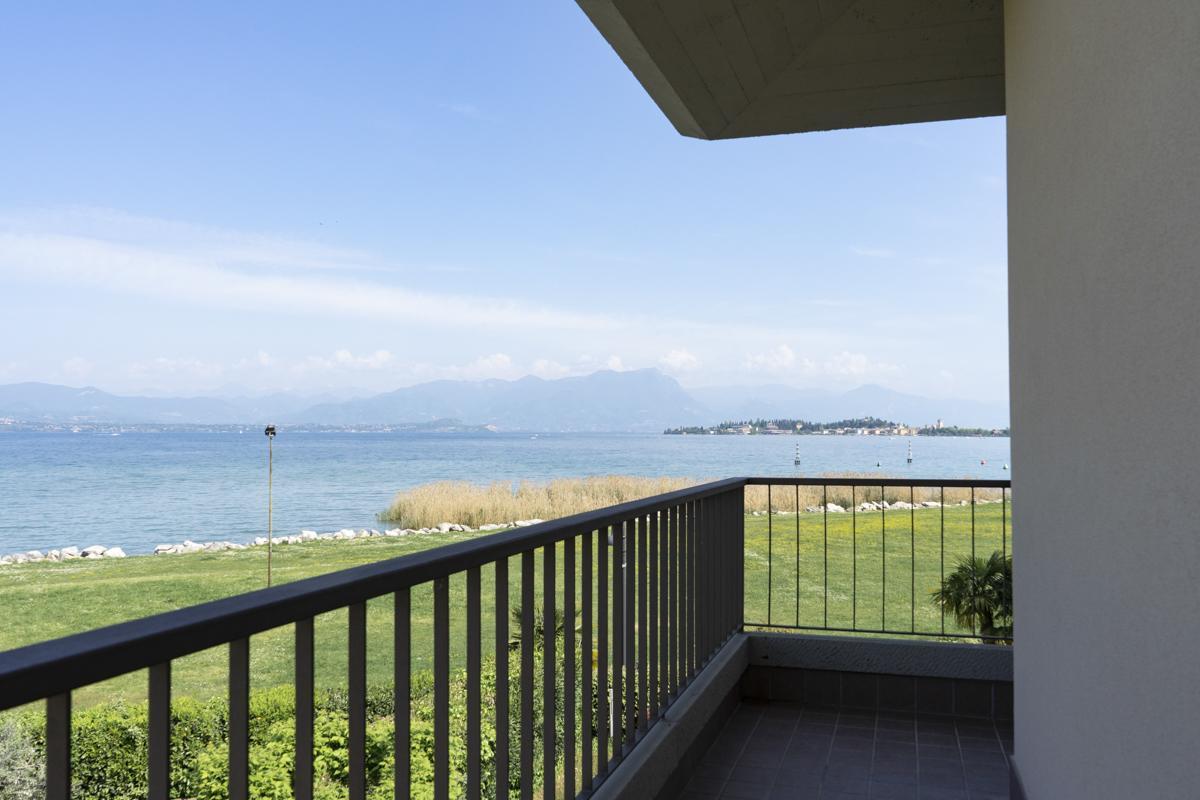 Appartamenti Residence Tulipano 西尔米奥奈 外观 照片