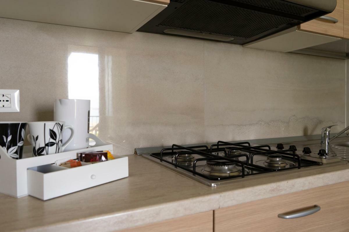 Appartamenti Residence Tulipano 西尔米奥奈 外观 照片