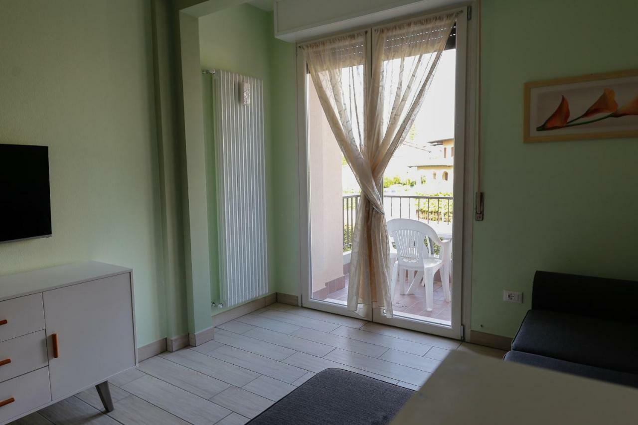 Appartamenti Residence Tulipano 西尔米奥奈 外观 照片