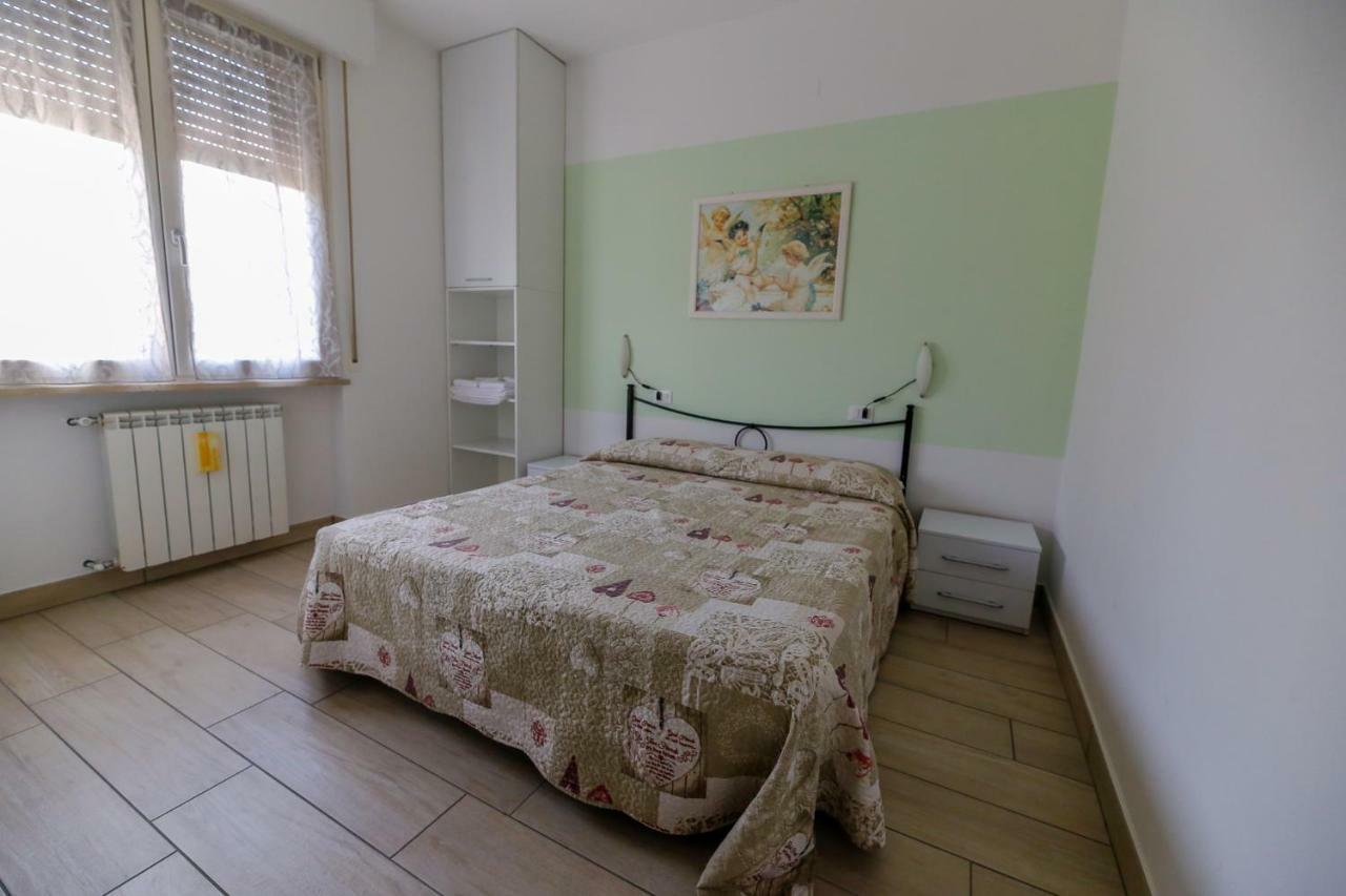 Appartamenti Residence Tulipano 西尔米奥奈 外观 照片