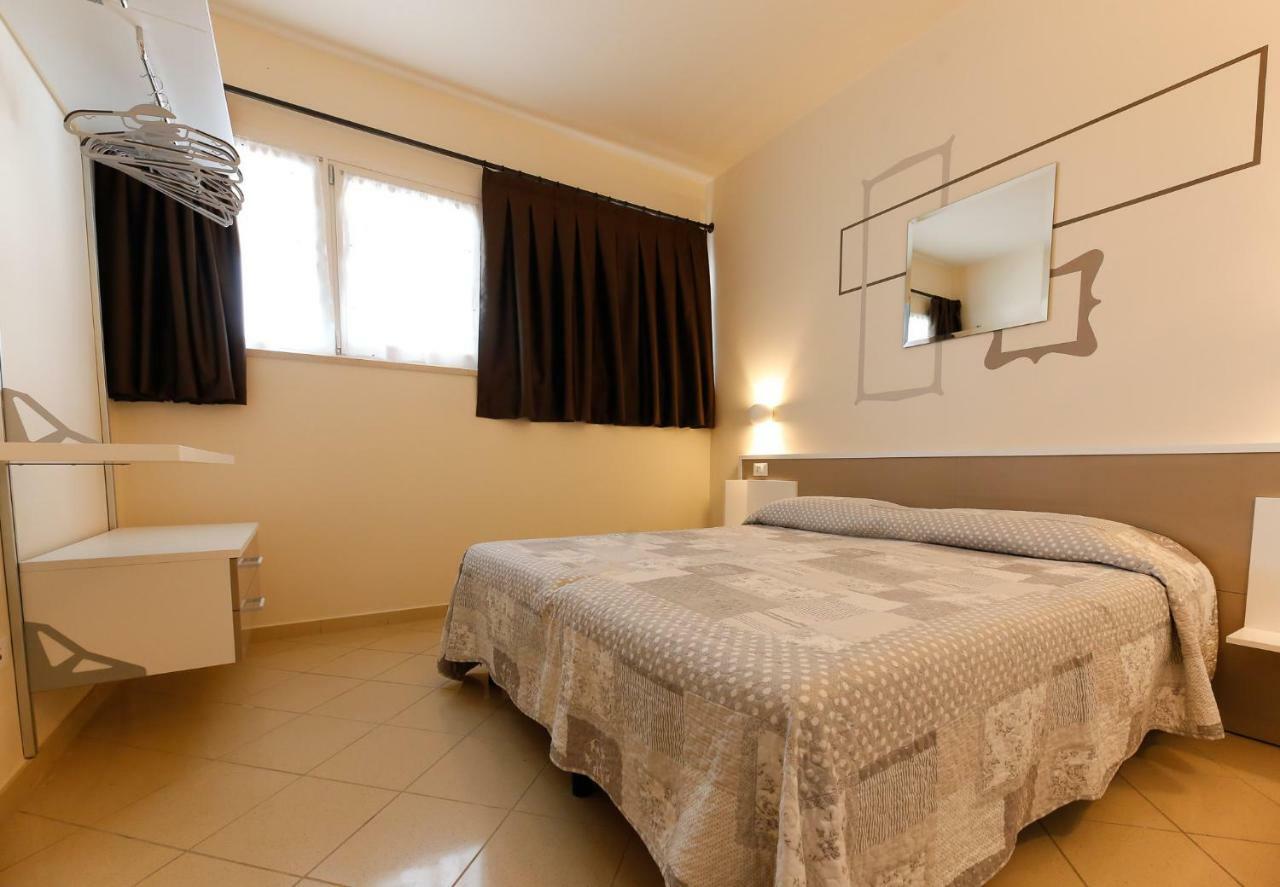 Appartamenti Residence Tulipano 西尔米奥奈 外观 照片