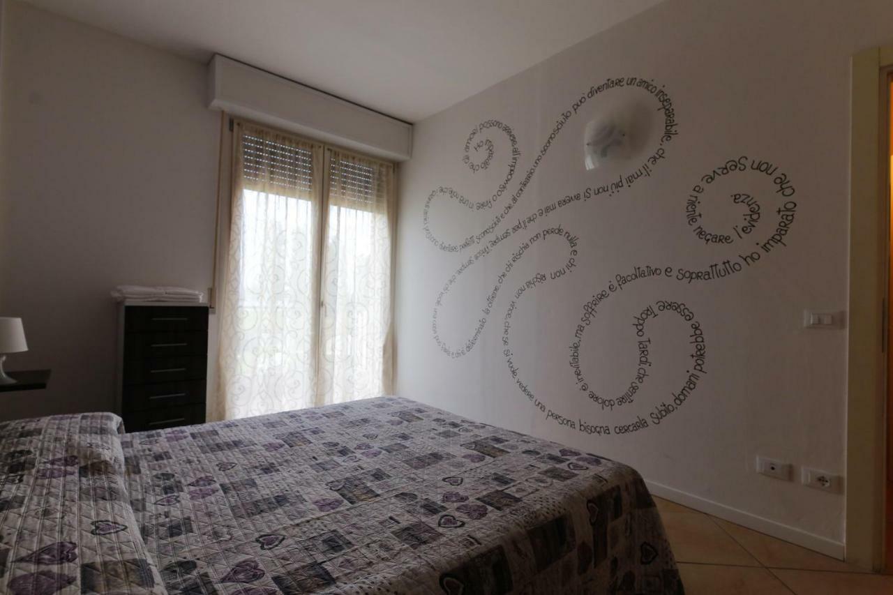 Appartamenti Residence Tulipano 西尔米奥奈 外观 照片